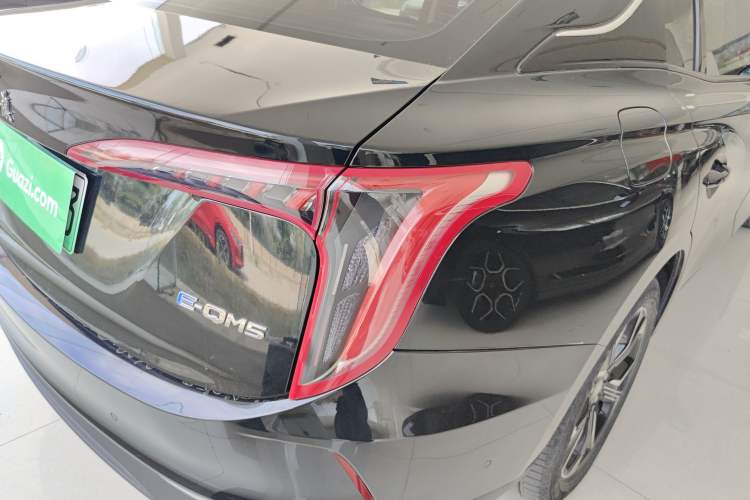 Used Hongqi E-QM5 2023 Base Travel Edition Right Rear Taillight