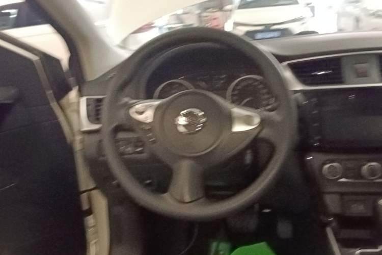 Used Nissan Sylphy 2022 Classic 1.6XL CVT Luxury Edition Steering Wheel