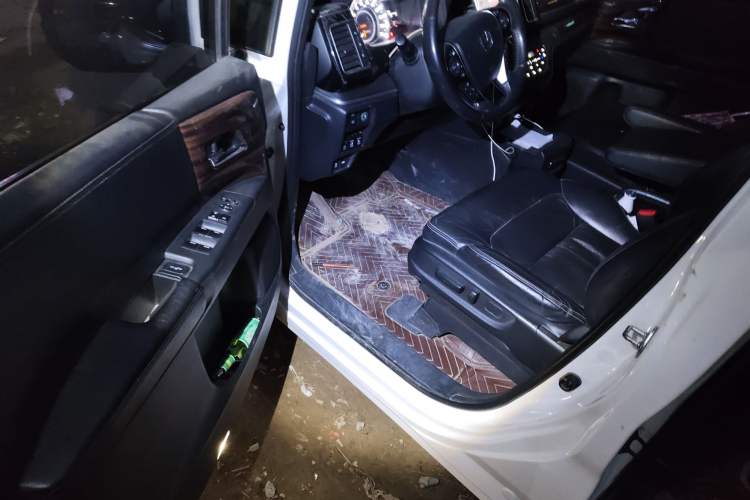 Used Honda Elysion 2016 2.4L Luxury Edition
