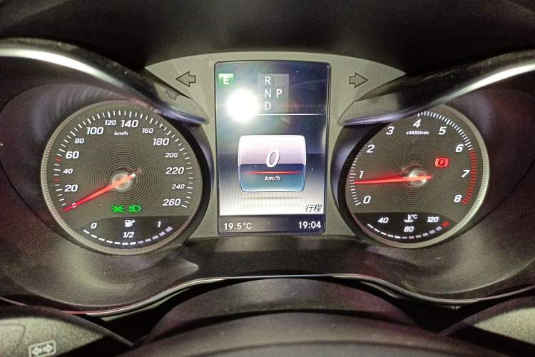 Used Mercedes-Benz GLC 2017 GLC 260 4MATIC Dynamic Edition
