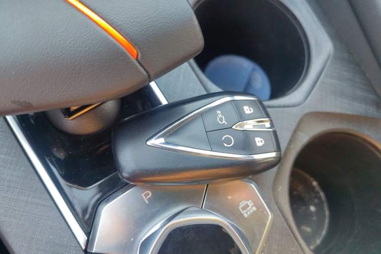 Used Changan UNI-V 2024 1.5T Prestige Edition
