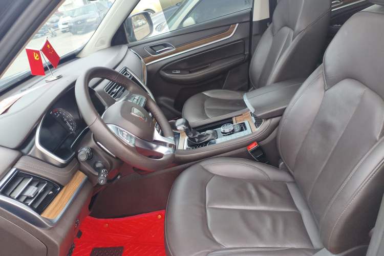 Used Roewe RX8 2018 30T Smart Connectivity All-Wheel Drive Supreme Edition