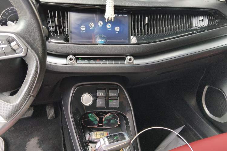 Used Haval H2s 2017 Red-Label 1.5T Dual-Clutch Elite Model
