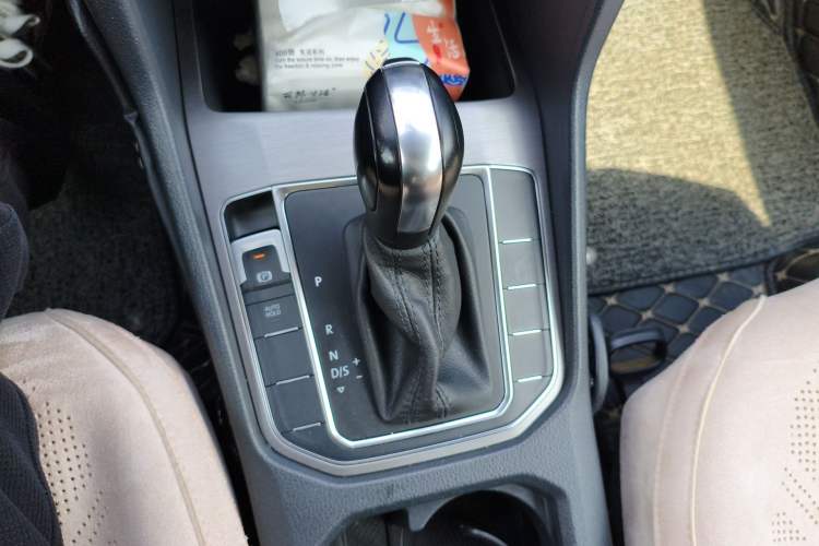 Used Volkswagen Golf Sportsvan 2018 1.6L Automatic Comfort Model
