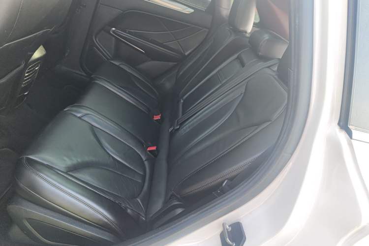 Used Lincoln MKC 2017 2.0T Two-Wheel Drive Deluxe Edition