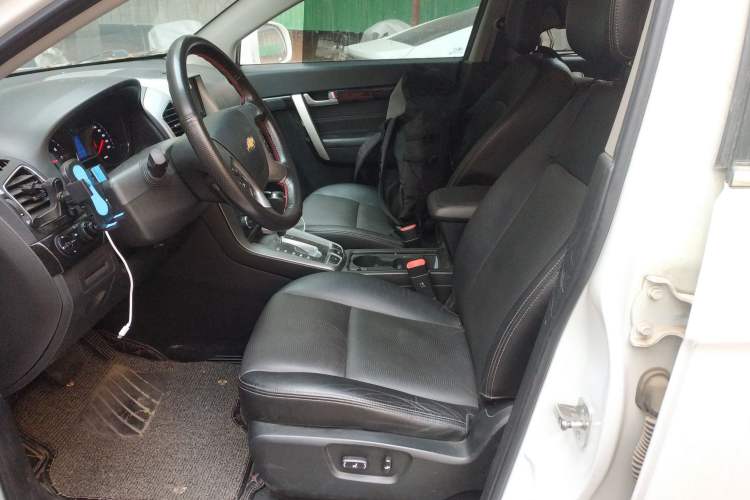 Used Chevrolet Captiva 2017 2.4L 4x4 Flagship Edition 7-Seater