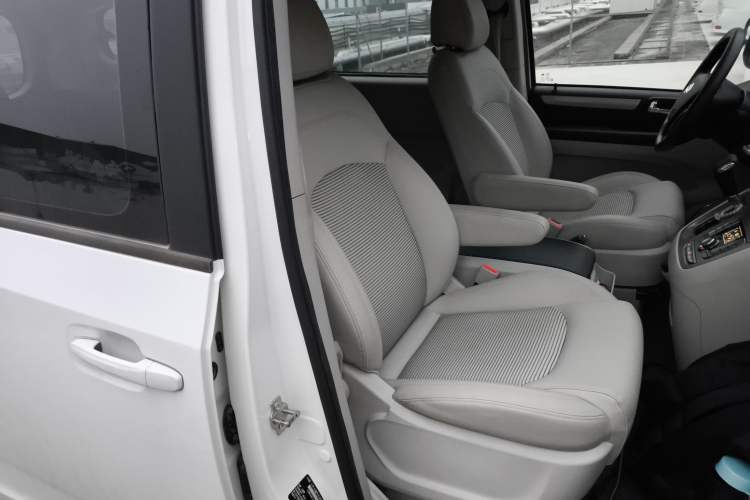 Used SAIC MAXUS G10 2018 PLUS 2.0T Automatic Elite Edition
