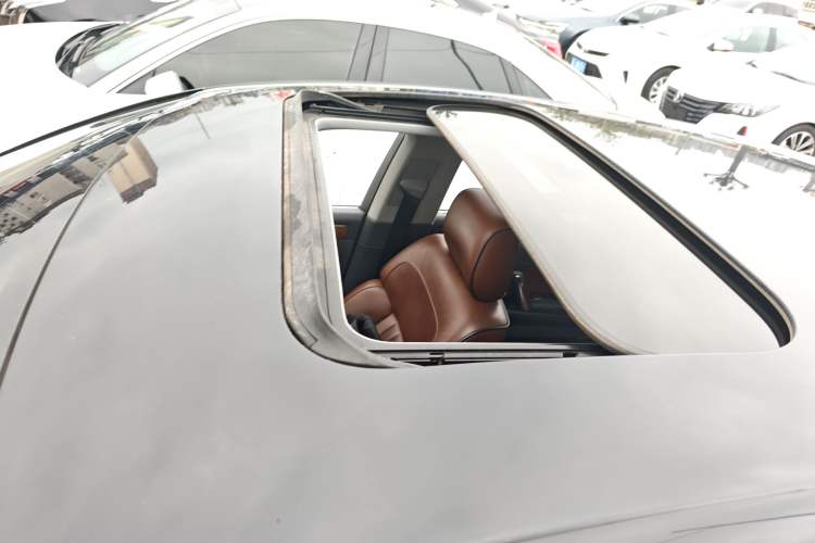 Used Volkswagen Phaeton 2012 3.0L Elite Custom Edition
