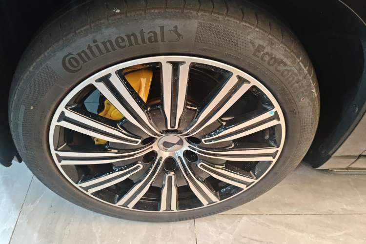 Used Denza N9 2025 Flagship Model Left Front Wheel Hub