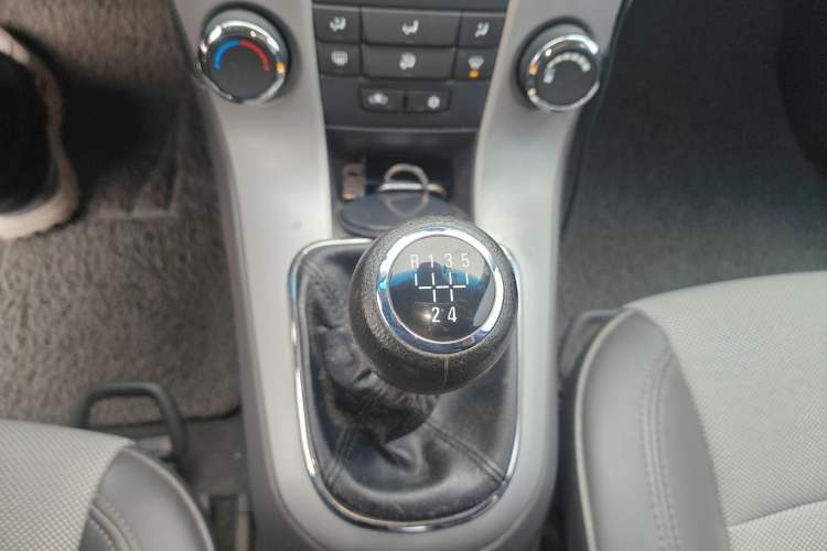 Used Chevrolet Cruze 2013 1.6L SE MT