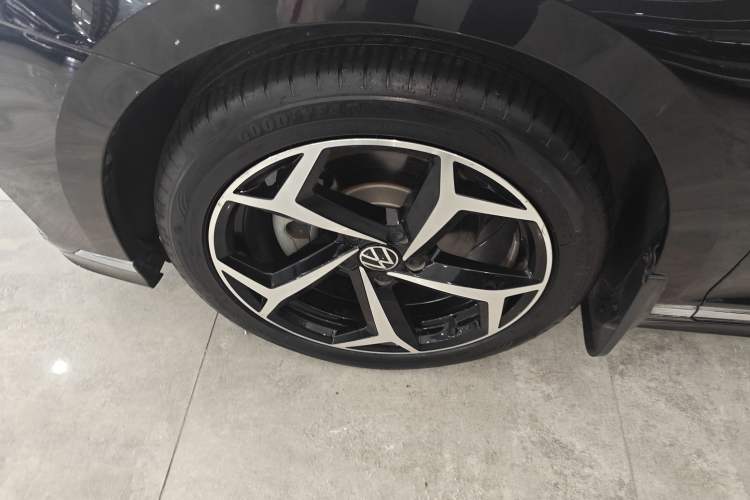 Used Volkswagen Magotan 2023 2 Million Units Limited Edition 330TSI DSG Leading Version
