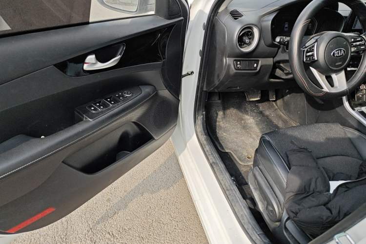 Used Kia K3 2019 1.5L CVT Smart Connectivity Version