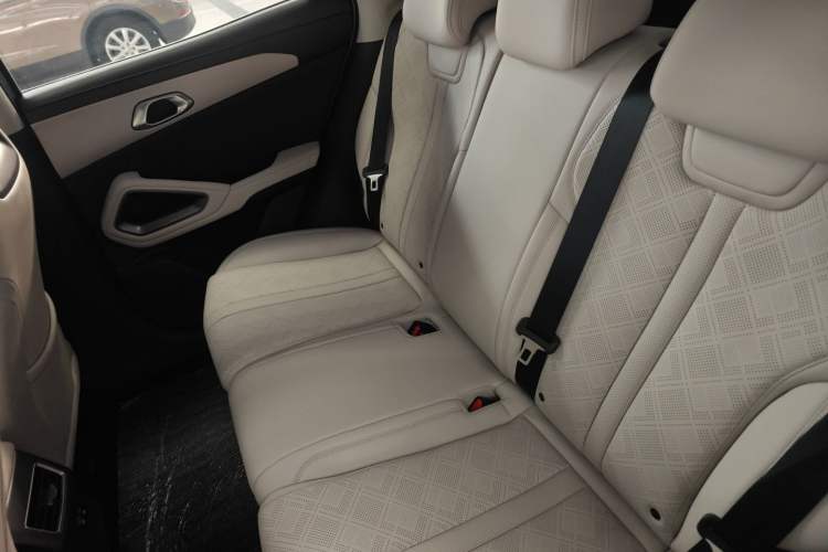 Used BYD Yuan UP 2025 Intelligent Driving Version 401 KM Dynamic Edition