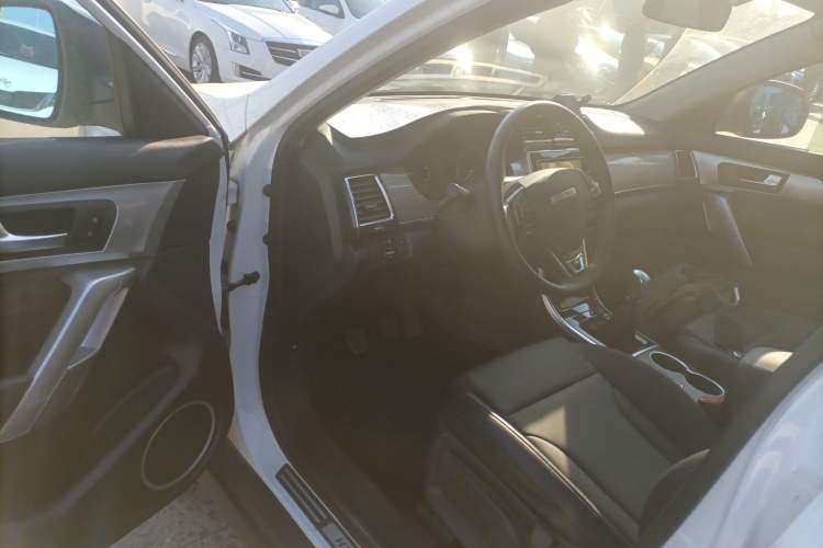 Used Haval H2 2018 Red-Label 1.5T Manual Two-Wheel Drive Elite Model