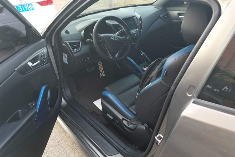 Used Hyundai Veloster 2015 1.6T Automatic Prestige Edition