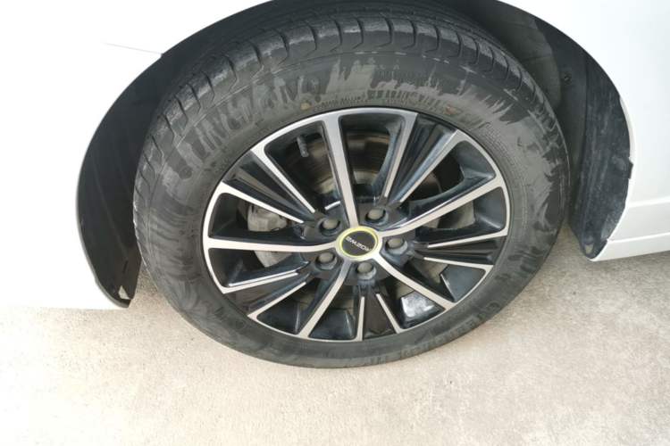Used Roewe i5 2021 1.5L CVT Diamond Edition