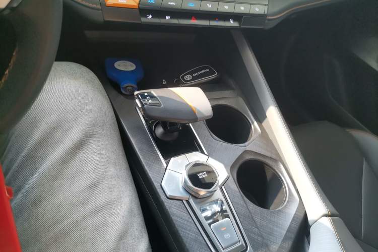 Used CHANGAN UNI-V 2022 1.5T Smart Navigation Version