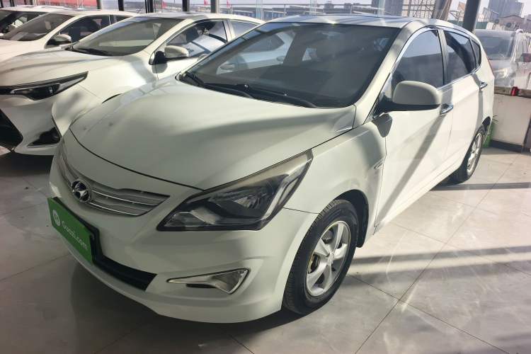 Used Hyundai Verna Ray 2014 1.4L Automatic GLX