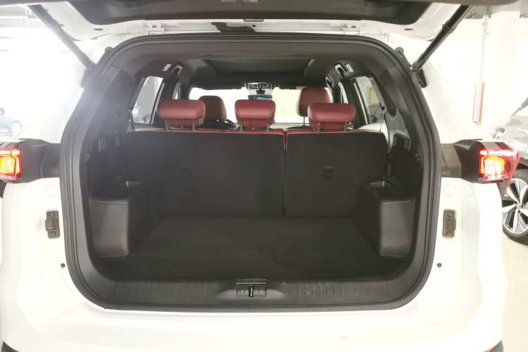 Used JETOUR X70 PLUS 2023 1.5T DCT Brave PLUS 5-Seater