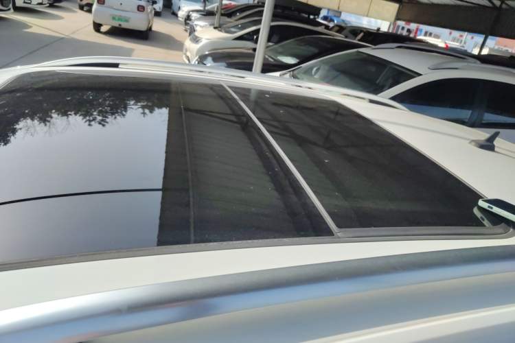 Used Volkswagen T-ROC 2019 230TSI DSG Two-Wheel-Drive Advanced Version China VI Standard
