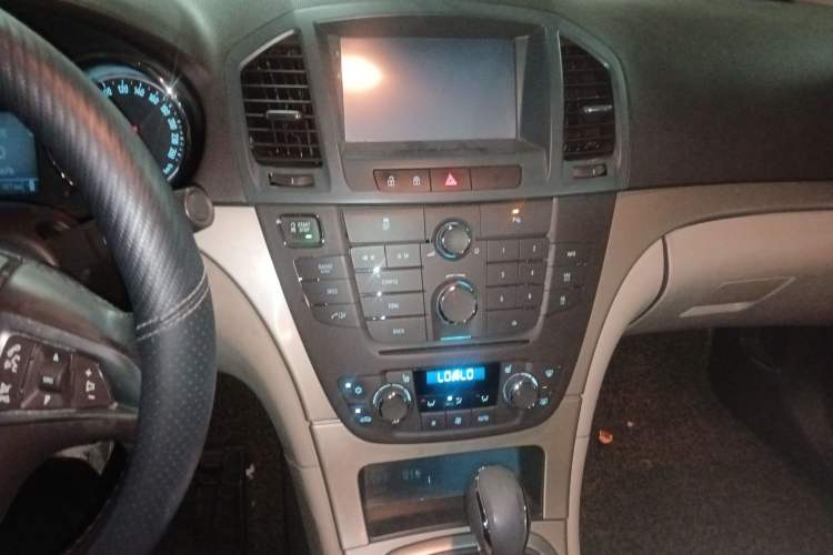 Used Buick Regal 2012 2.0L Luxury Edition
