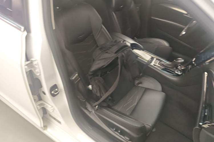 Used Cadillac ATS-L 2017 28T Tech Edition Right Front Seat