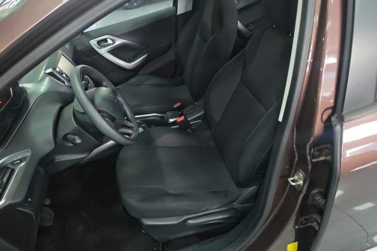 Used Peugeot 2008 2014 1.6L Automatic Fashion Edition