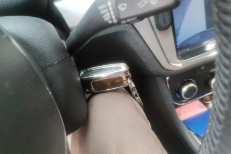 Used Volkswagen Lavida 2015 1.6L Manual Comfort Edition
