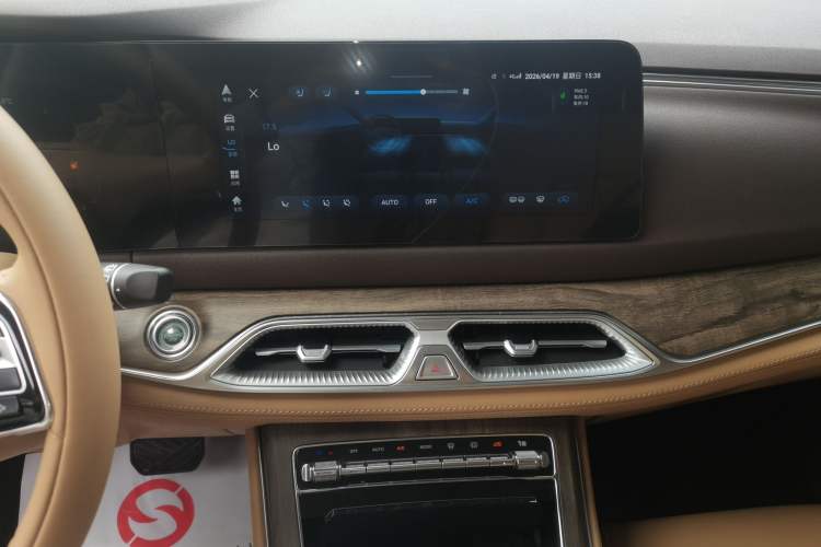 Used Landian E5 2024 Honor Edition 100KM Premium Model 7 Seats
