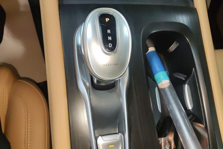 Used VOYAH Dream 2024 PHEV Extended-Range Premium Edition Gear Lever