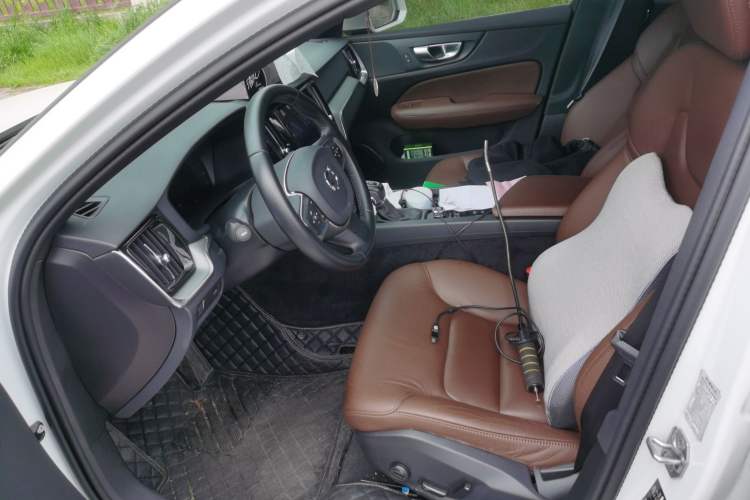 Used Volvo S60 2021 T4 Zhiyi Luxury Edition Left Front Seat