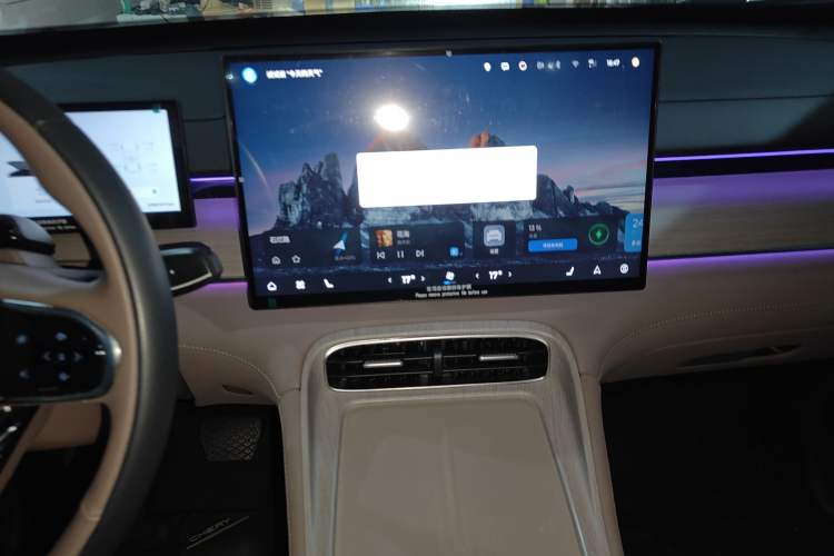 Used Chery Tiggo 8 PLUS C-DM 2025 1.5T 116 km Prestige Version 5 Seats