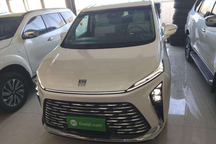 Used Buick GL8 2025 Lu Zun Deluxe Edition