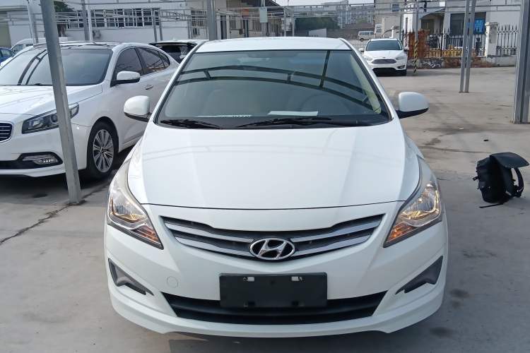 Used Hyundai Verna (older generation) 2014 1.4L Automatic Fashion GS Model