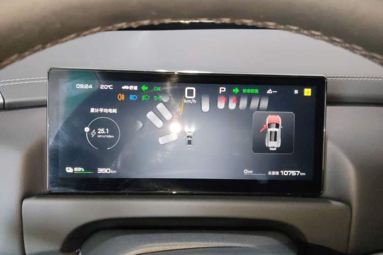 Used Formula Leopard Titanium 3 2025 501KM All-Wheel Drive Intelligent Driving Ultra Version