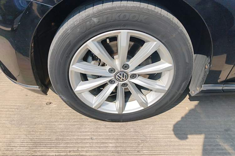 Used Volkswagen Magotan 2019 330TSI DSG Leading Edition China V Standard