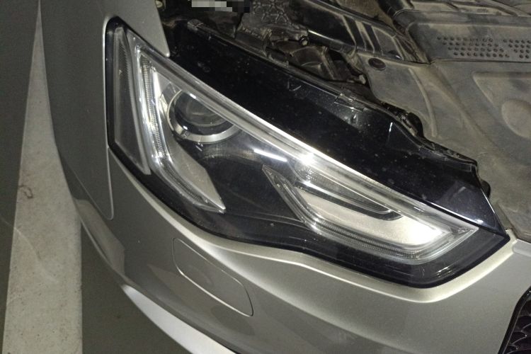 Used Audi A5 2013 Sportback 40 TFSI Right Front Headlight