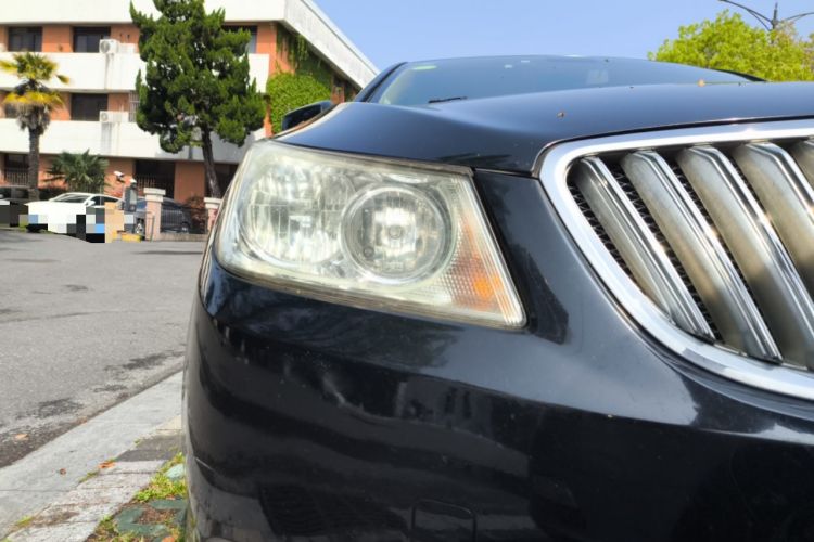 Used Buick LaCrosse 2012 2.4L SIDI Elegant Edition Right Front Headlight