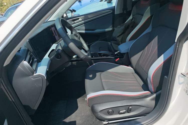 Used Volkswagen Lamando 2024 Lavida L 280TSI DSG Cool & Spicy Edition Left Front Seat