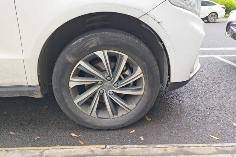 Used Geely Auto Vision X6 2020 1.4T CVT Luxury Edition Exterior 1