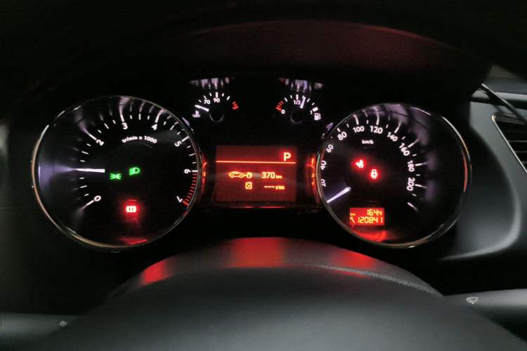 Used Peugeot 3008 2013 2.0L Automatic Trend Edition Instrument Cluster