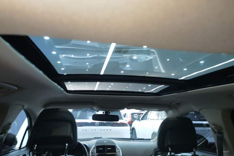 Used Lincoln MKC 2019 2.0T Two-Wheel Drive Zunya Version China VI Standard
