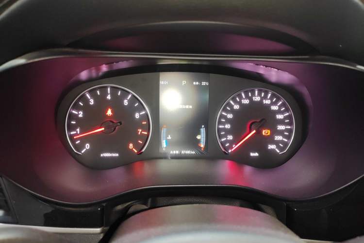 Used BYD Song MAX 2017 1.5T Automatic Smart Connect Elite 7-Seater Instrument Cluster