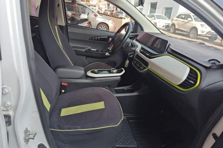 Used CHANGAN Benni E-Star 2022 Qingxin Edition Colorful Model Lithium-NMC
