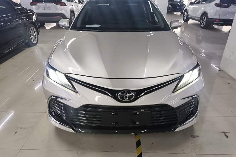 Used Toyota Camry 2021 2.5G Luxury Edition Front