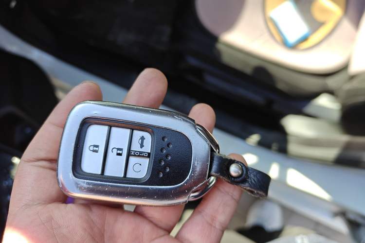 Used Honda Civic 2016 220TURBO CVT Luxury Edition
