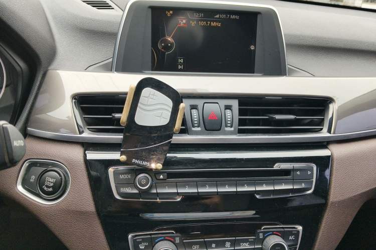 Used BMW X1 2016 sDrive20Li Luxury Model Audio And AC Panel