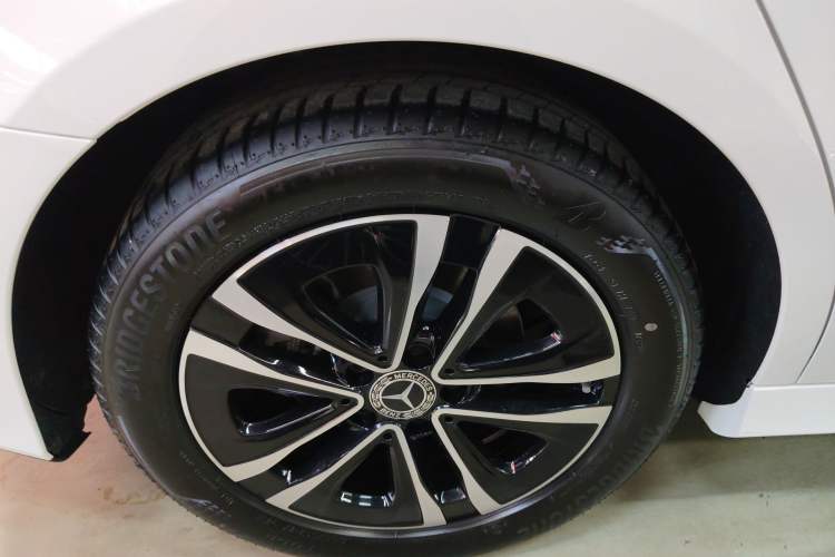 Used Mercedes-Benz A-Class 2023 A 200 L Dynamic Model Right Rear Wheel Hub