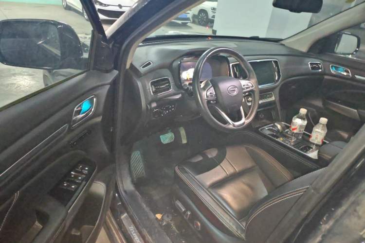 Used GAC Trumpchi GS8 2021 390T Two-Wheel-Drive Dark Knight Edition Driver Seat