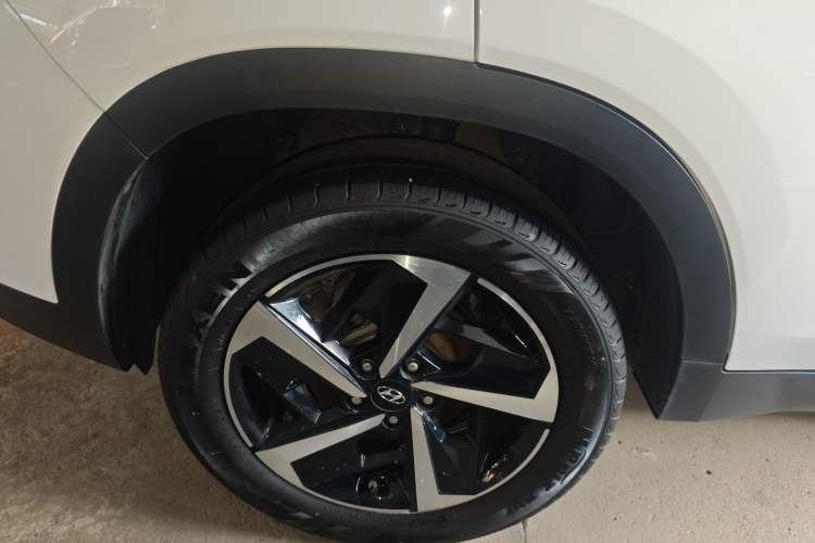 Used Hyundai ix35 2021 2.0L Automatic 2WD GLS Leading Edition Right Rear Wheel Hub